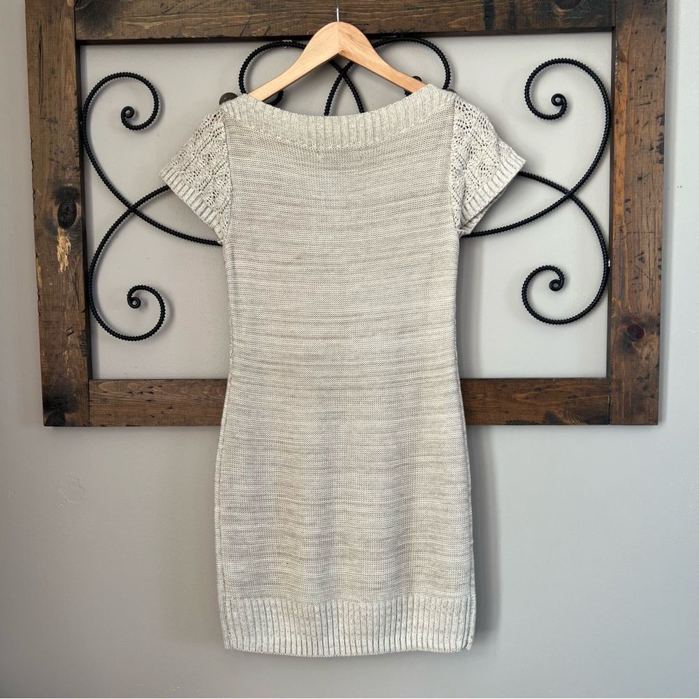 HeartSoul Y2K Knitted Crocheted Cap Sleeve Sand Color Button Sweater Dress SZ S - Picture 3 of 13